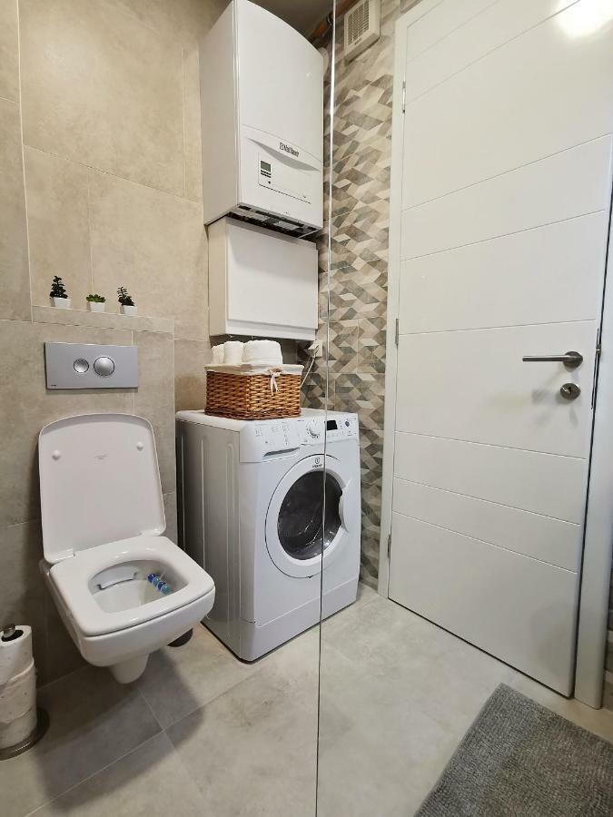 Luna Deluxe City Center & Free Parking Σαράγεβο Εξωτερικό φωτογραφία